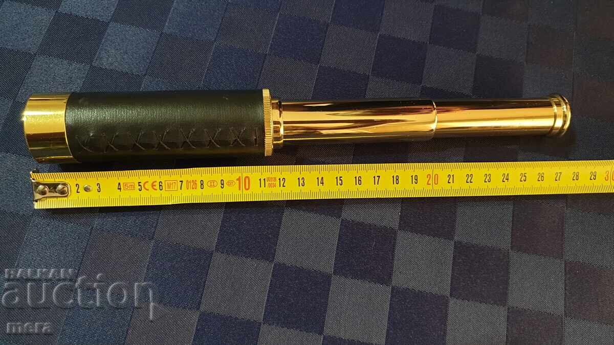 Licitație Replica de alamă a unui telescop