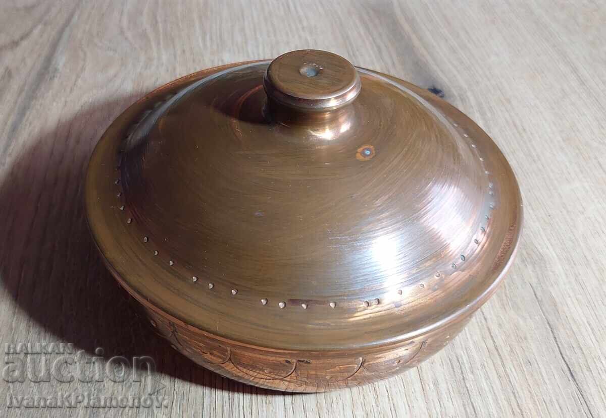 Livrarea Cutie metalică retro pentru colecționari