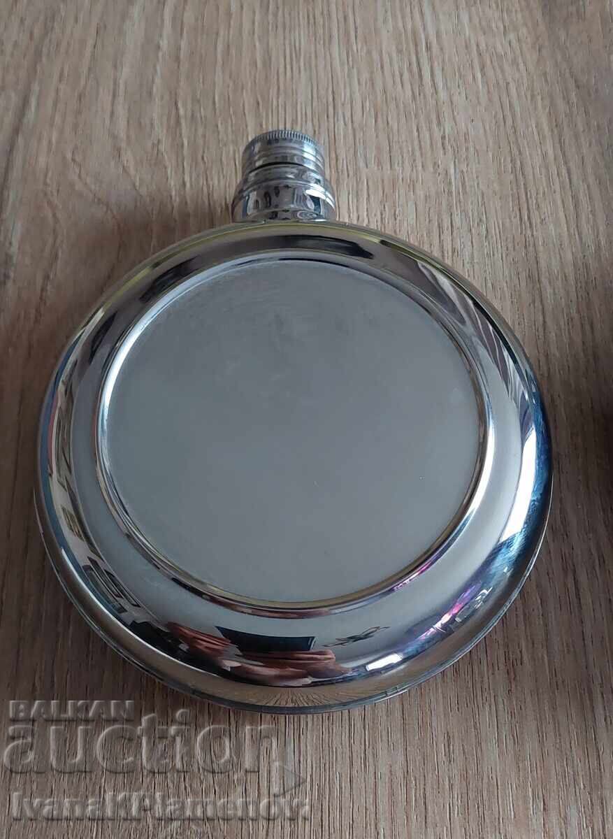 Auction  Flask with leather case for connoisseurs