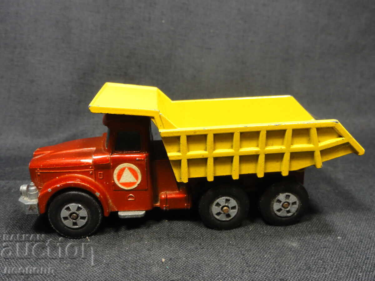 OLD RETRO METAL TRUCK SCAMMELL MATCHBOX SUPER KINGS with price 30.00 BGN | € 15.34