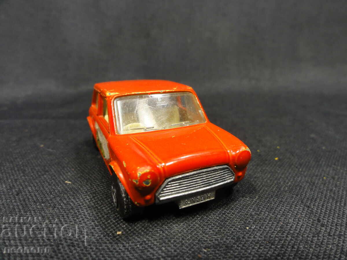 OLD RETRO METAL CAR MATCHBOX ENGLAND RACING MINI - 5