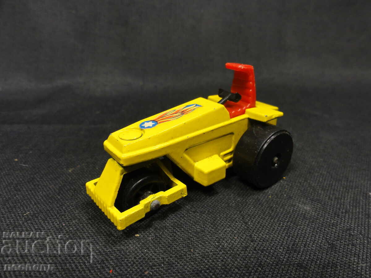 OLD RETRO METAL CAR MATCHBOX ENGLAND ROD ROLLER