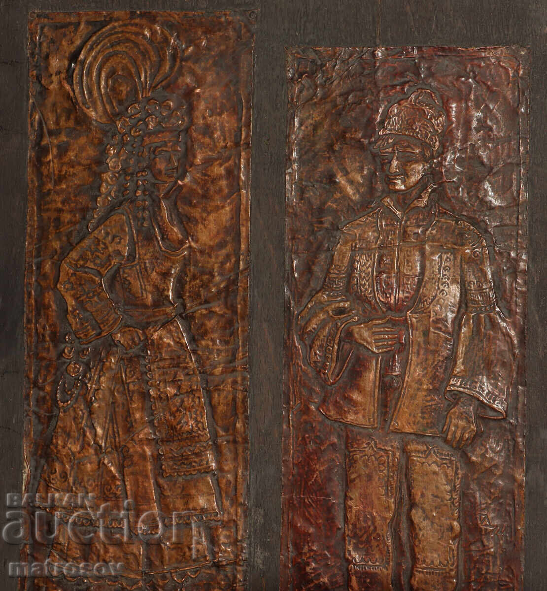 Livrarea Plachetă de cupru panou decorativ Port popular din regiunea Șopsko Livrarea Plachetă de cupru panou decorativ Port popular din regiunea Șopsko