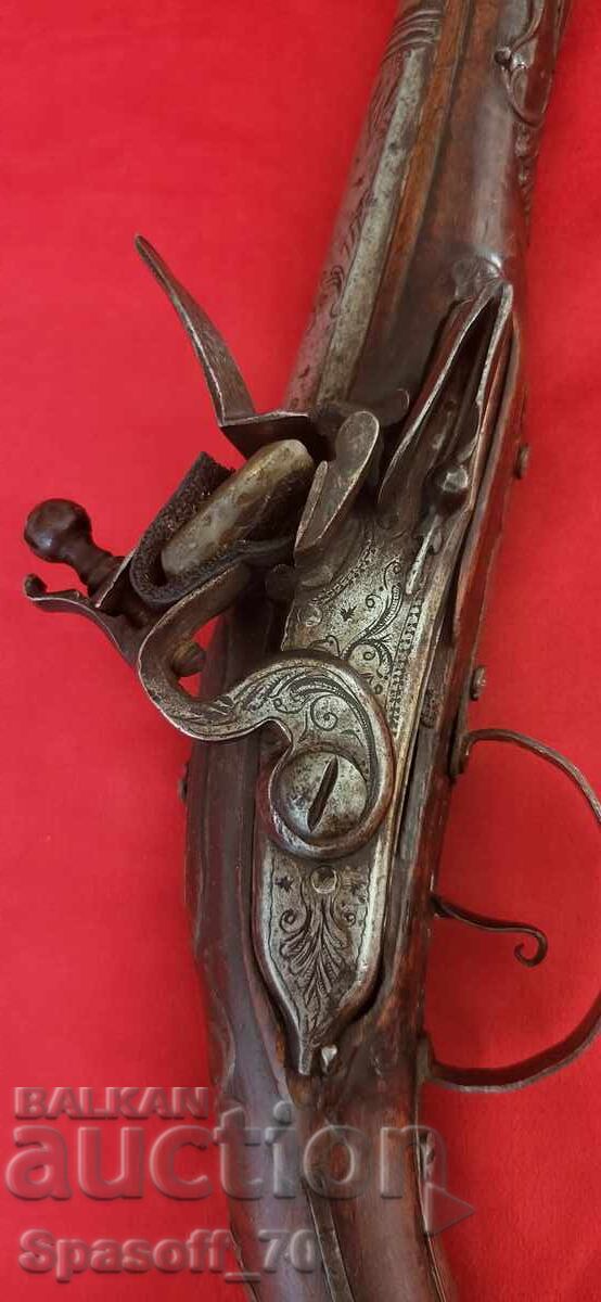 Ottoman flintlock pistol with a fully working mechanism with price 1700.00 BGN | € 869.20