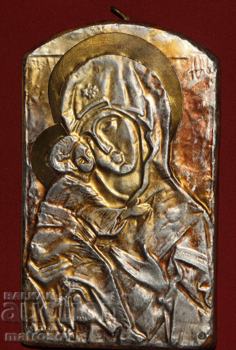 Icoană metalică lucrată manual, Maica Domnului cu Pruncul cu preț 110.00 BGN | € 56.24