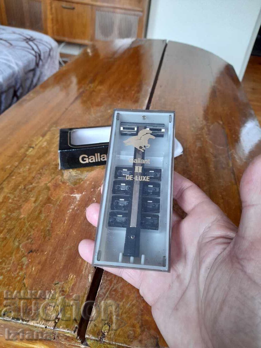 Old Gallant 2 Deluxe Razor with price 45.00 BGN | € 23.01