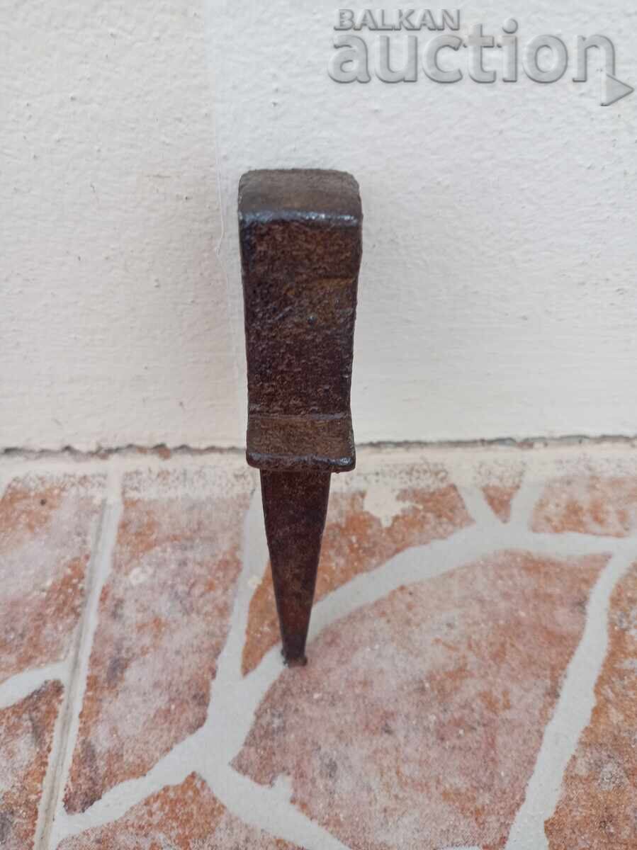 Delivery of ancient primitive anvil