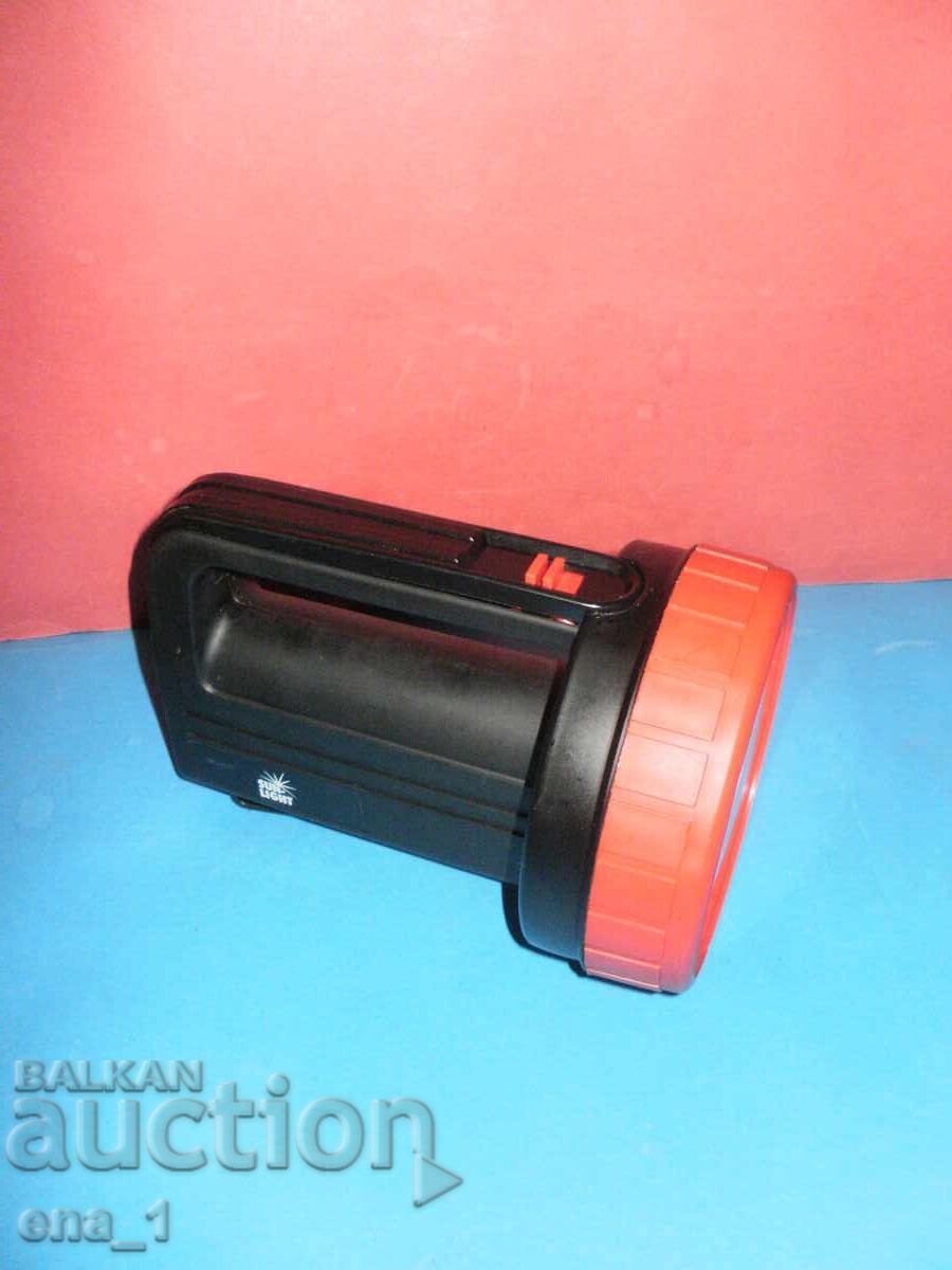 Unused SUNLIGHT spotlight/flashlight with 4 R20 batteries - 6