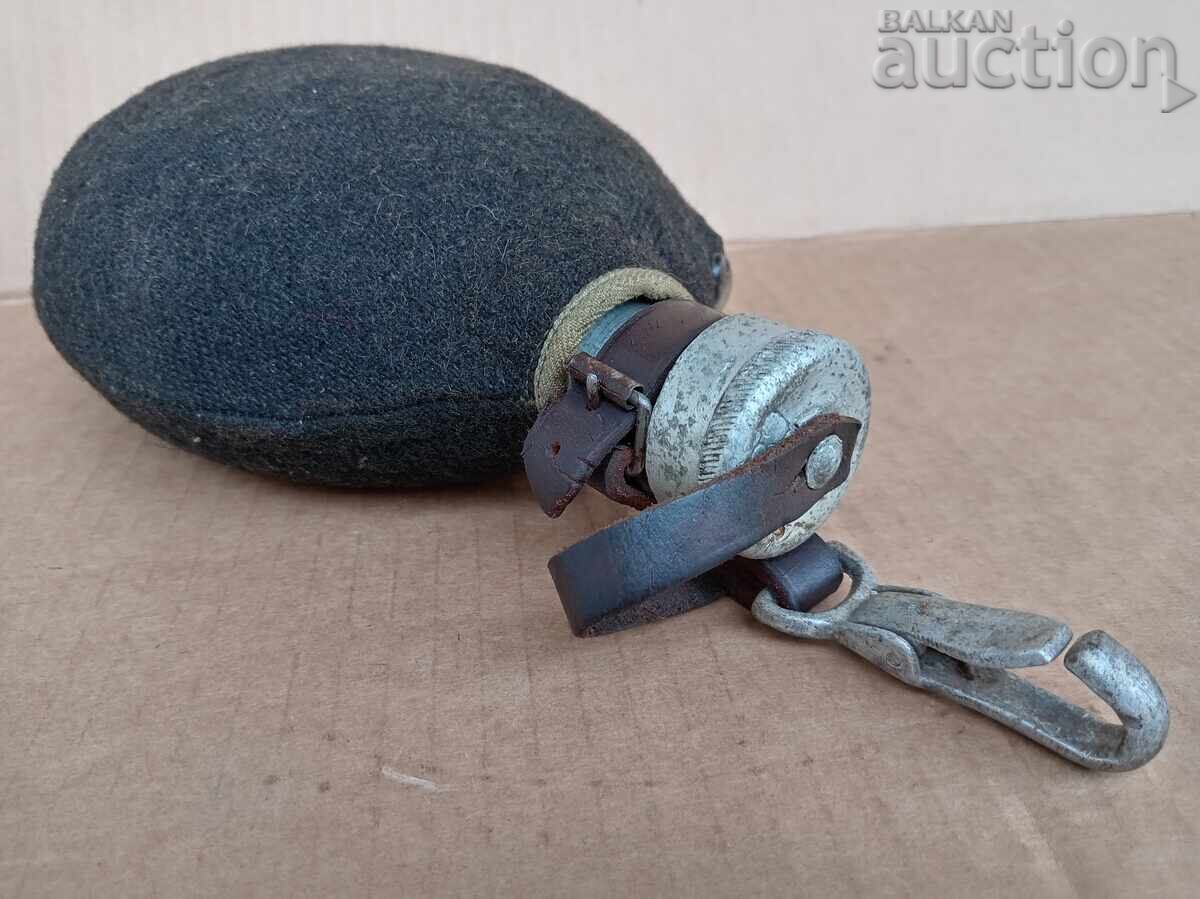 Auction  Wehrmacht SSL39 Canteen WW2 WWII water bottle