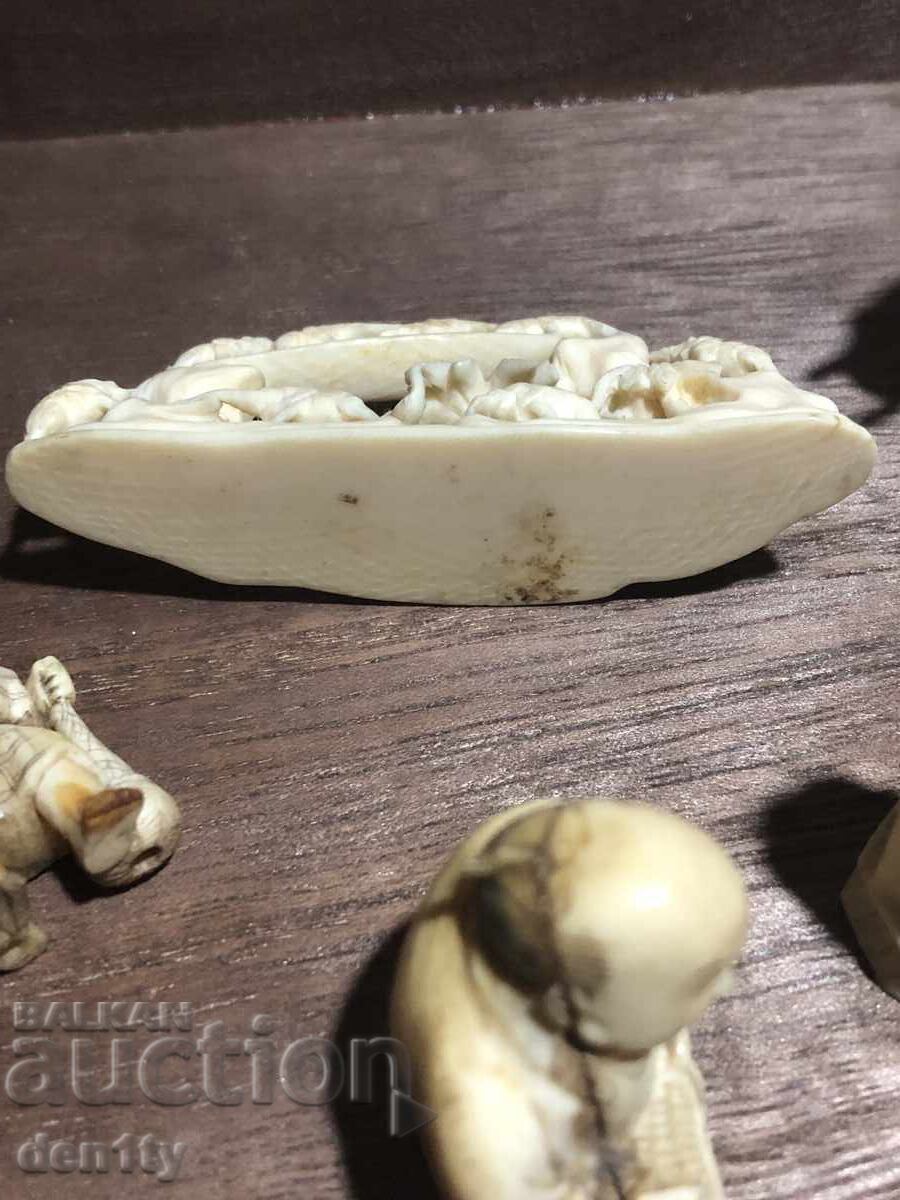 Доставка на Японска и китайска слонова кост19-ти век издълбани фигури Доставка на Японска и китайска слонова кост19-ти век издълбани фигури