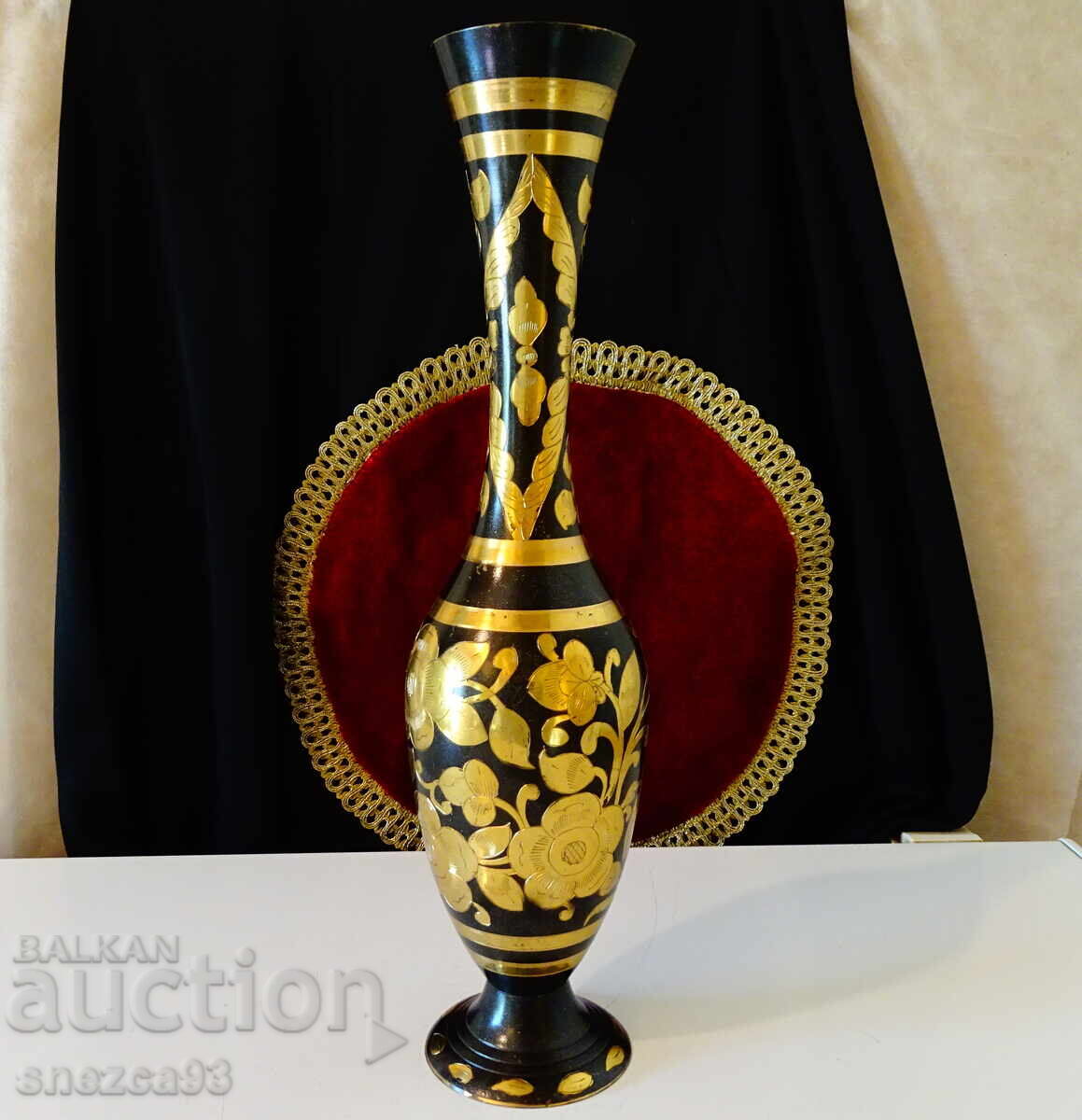 Χάλκινο βάζο, επιχρύσωση, σμάλτο, 38 εκ., 870 γρ