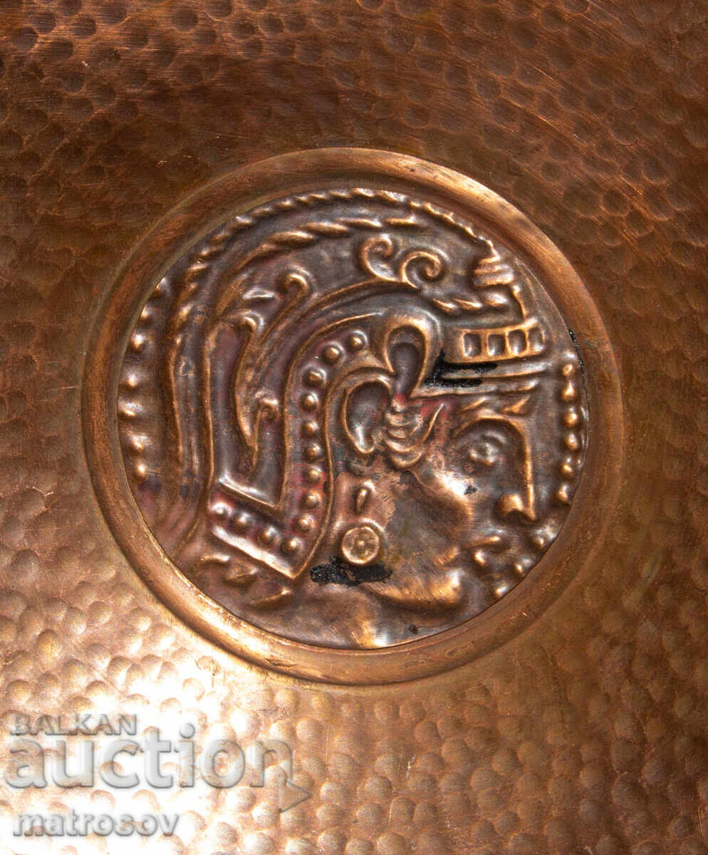 Меден плакет барелеф стенно пано стилизирана фигура с цена 140.00 лв. | € 71.58