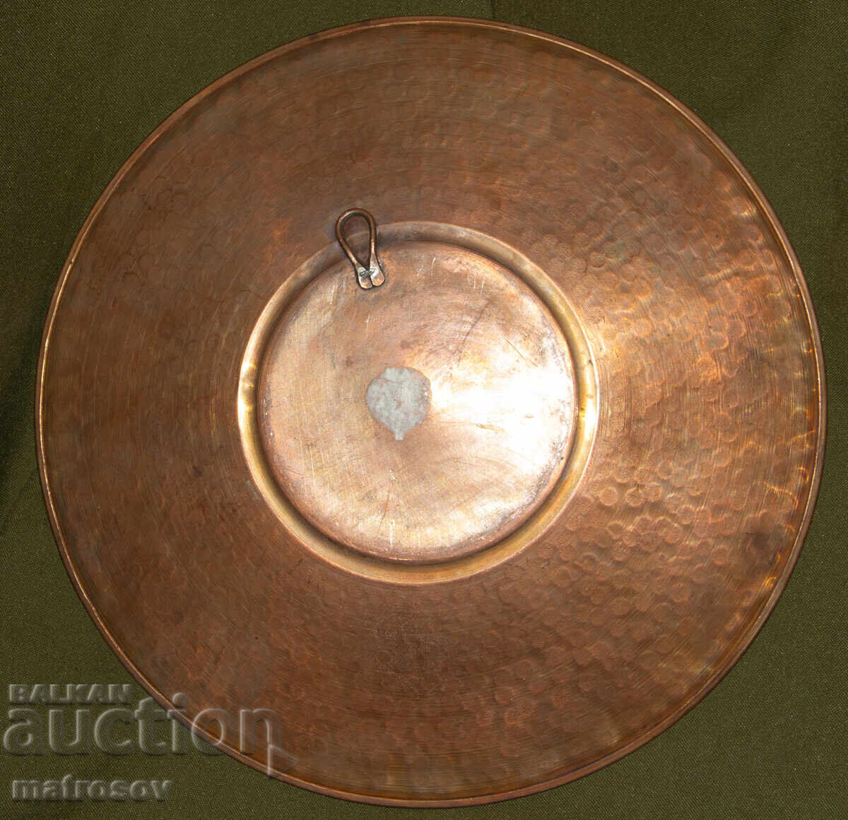 Доставка на Меден плакет барелеф стенно пано стилизирана фигура