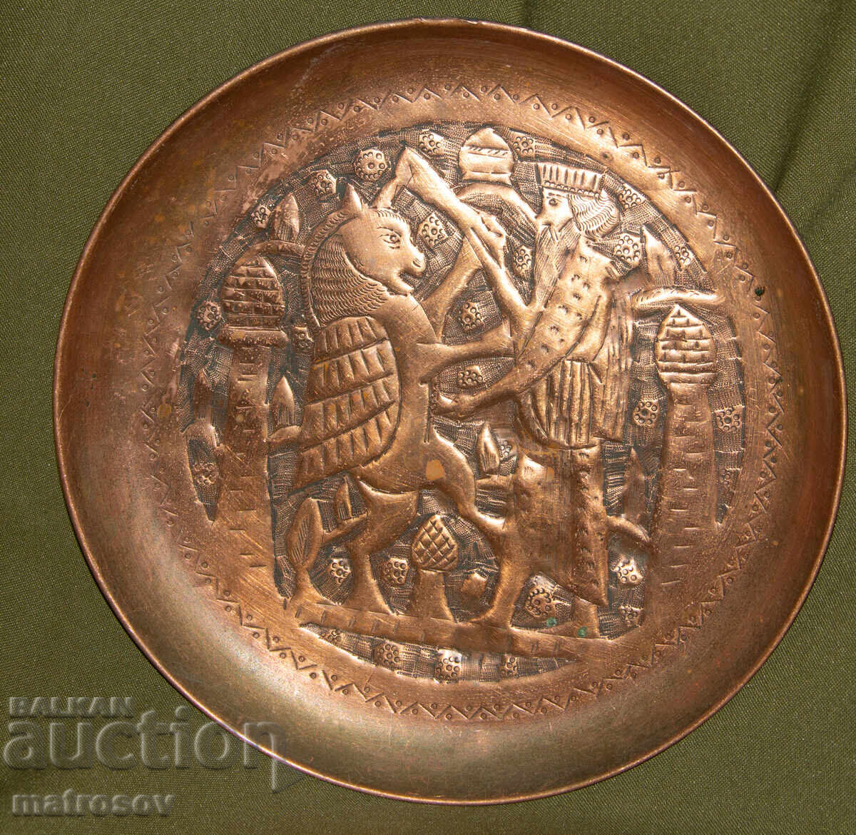 Honey plaque bas-relief wall panel stylized figures with price 140.00 BGN | € 71.58