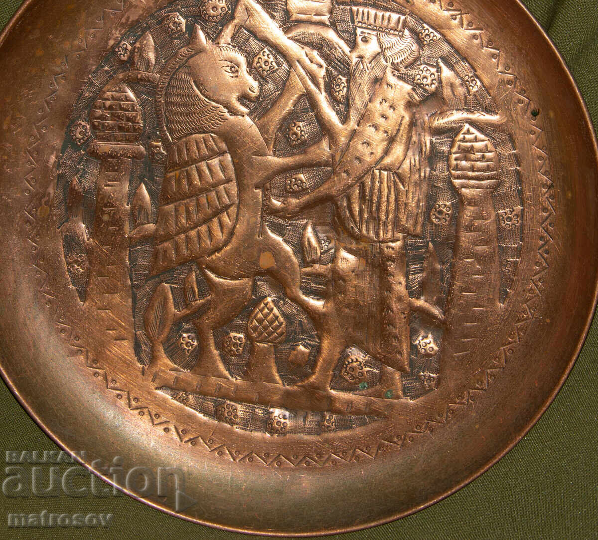 Delivery of Honey plaque bas-relief wall panel stylized figures