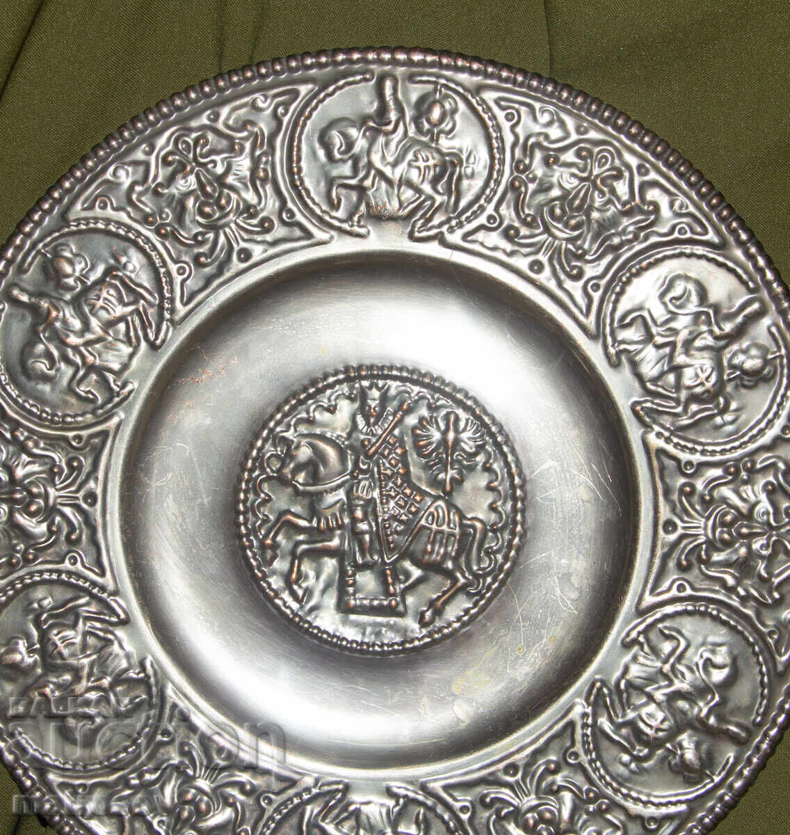 Auction  Honey plaque bas-relief wall panel stylized figures