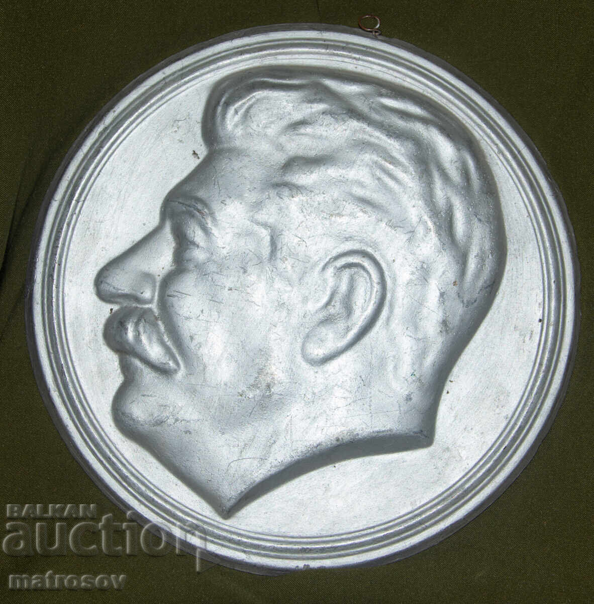 Plachetă metalică basorelief Iosif Stalin