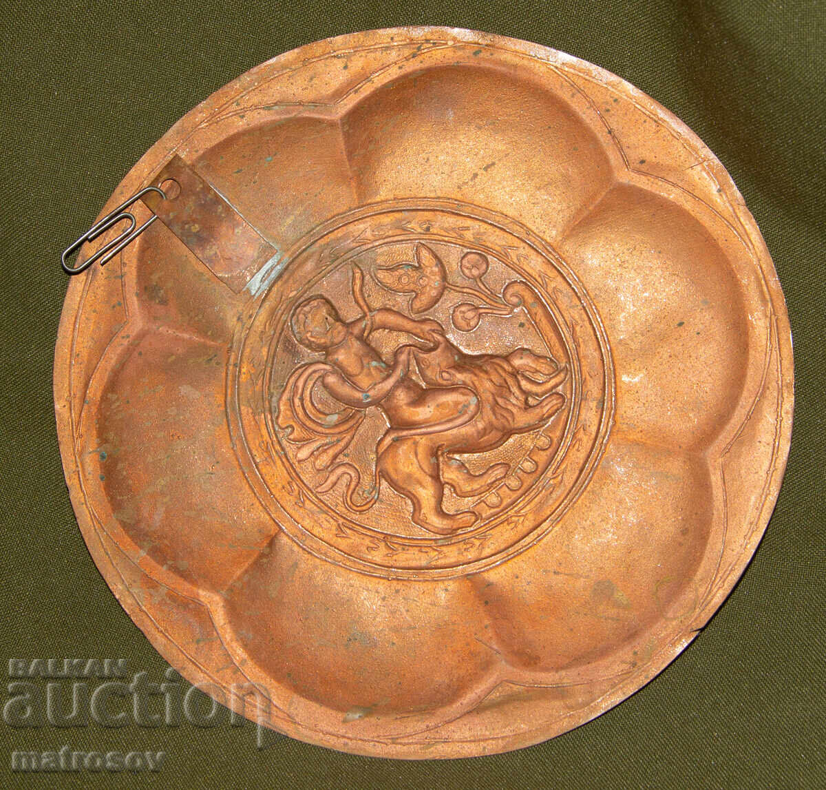 Honey plaque bas-relief wall panel stylized figure Hercules - 6