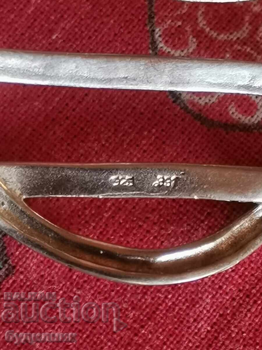 Livrarea Pandantiv masiv din argint. Lansez peste 100 de licitații. Vezi mai mult