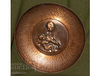 Plachetă de cupru basorelief cupă Maica Domnului cu Pruncul