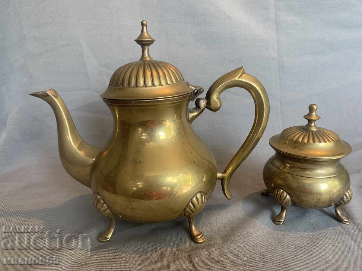 Bronze teapot with sugar bowl with price 65.00 BGN | € 33.23 Bronze teapot with sugar bowl with price 65.00 BGN | € 33.23