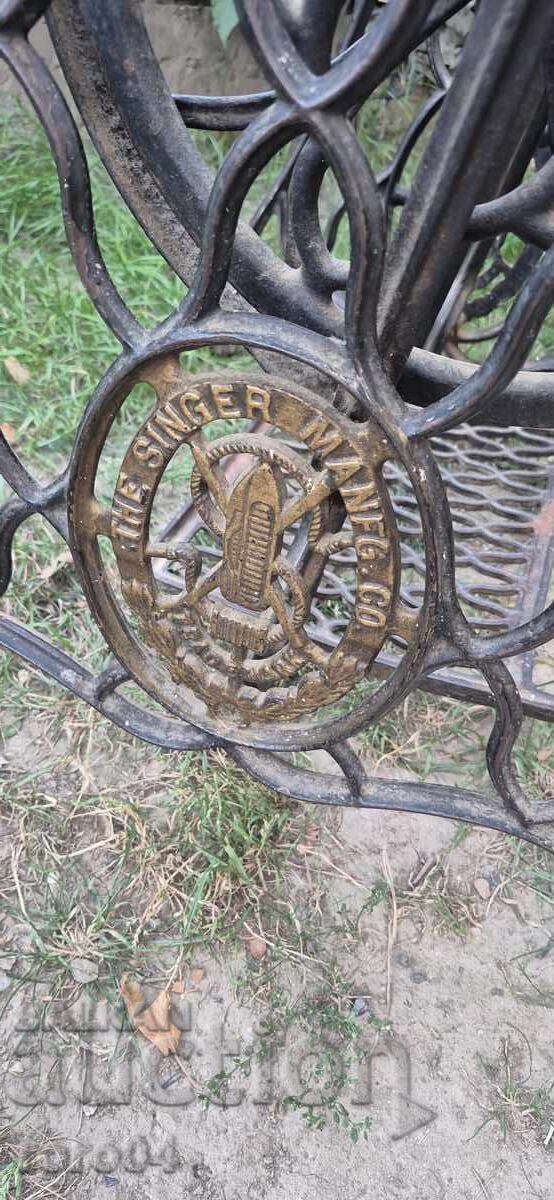 Licitație SINGER - SINGER - PICIOARE