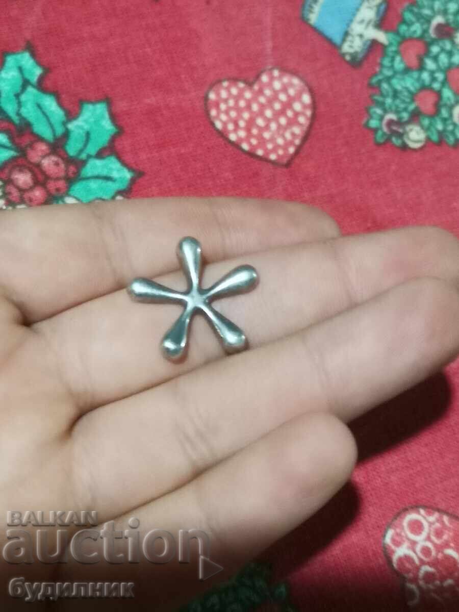 Ασημένιο μενταγιόν. Ξεκινώ πάνω από 100 Δημοπρασίες. Δείτε και άλλα με τιμή 14.99 BGN | € 7.66