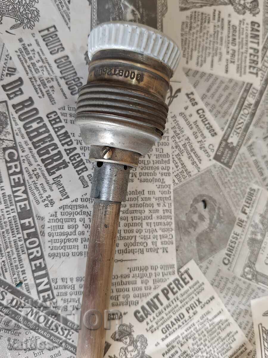 Στούντιο παλιό φωτιστικό με τιμή 260.00 BGN | € 132.94