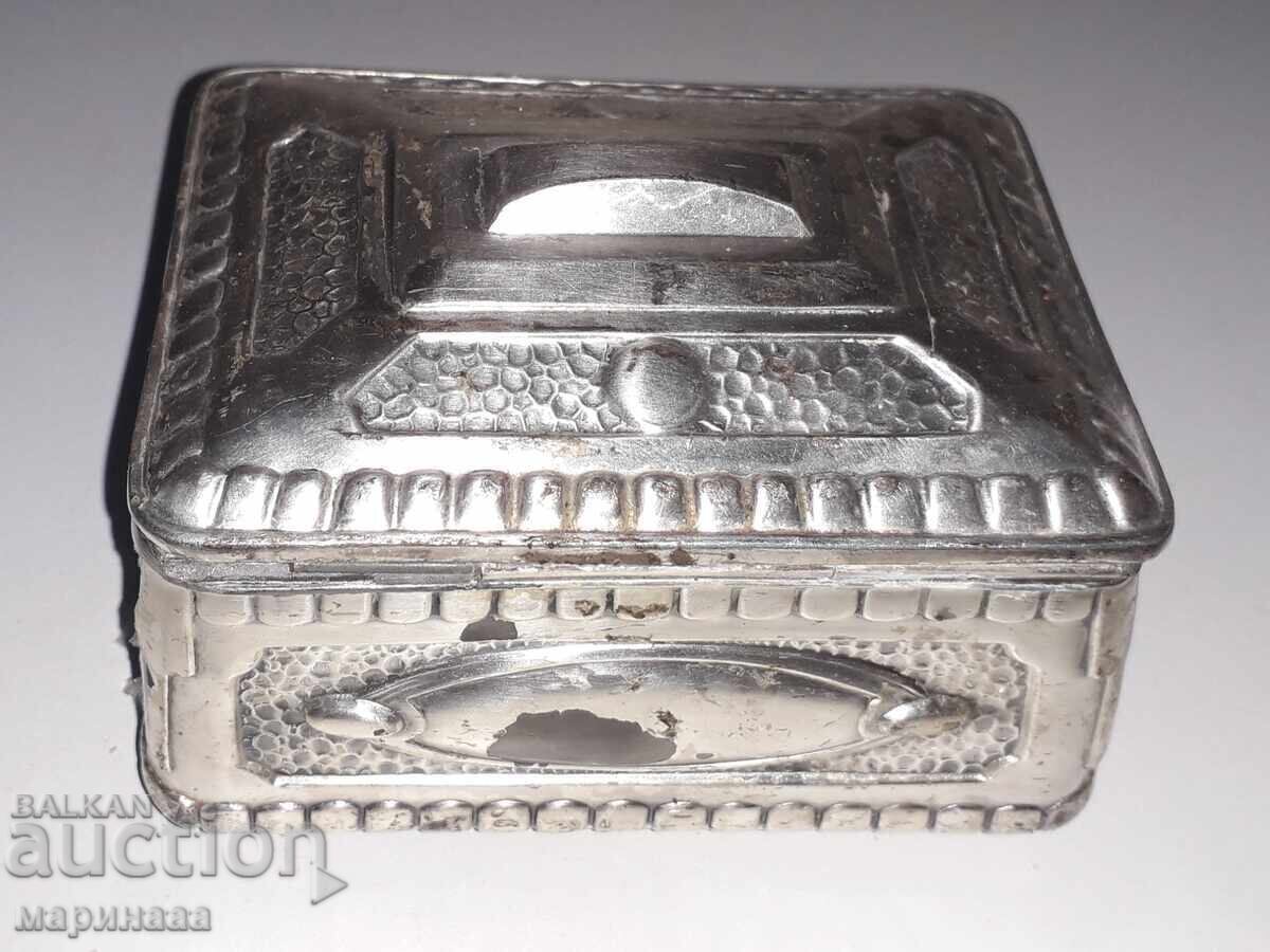 Delivery of Antique Solid Tobacco Box