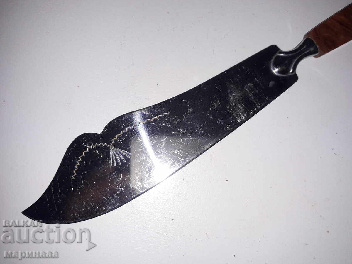 CUȚIT VINTAGE PENTRU TORT cu preț € 3.58 | 7.00 BGN