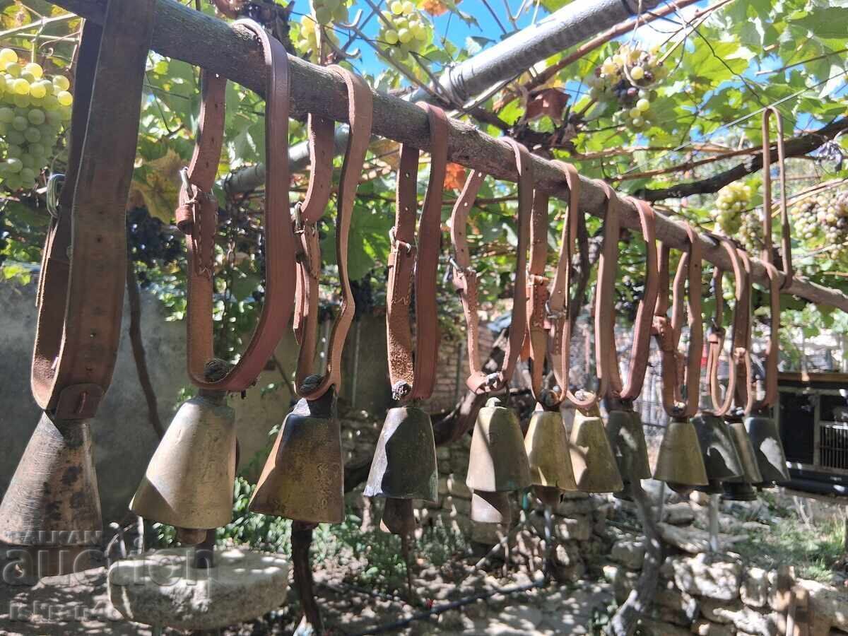 Παράδοση Καμπάνες, Κουδούνια, Καμπάνες