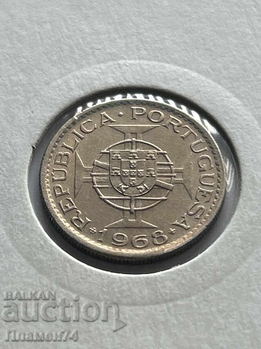 2.5 ескудо 1968 Ангола с цена 4.00 лв. | € 2.05