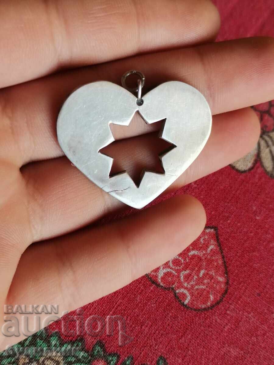 Παράδοση Ασημένιο Μασίφ μενταγιόν. Ξεκινάω πάνω από 100 Δημοπρασίες. Δες!