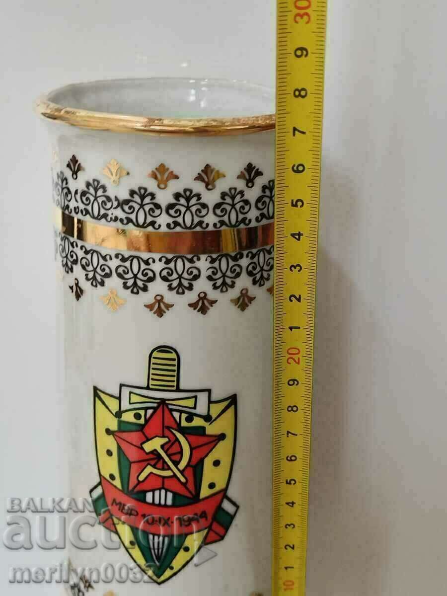 Old Award Vase Porcelain SHIELD 1982 year MNO NRB - 5 Old Award Vase Porcelain SHIELD 1982 year MNO NRB - 5