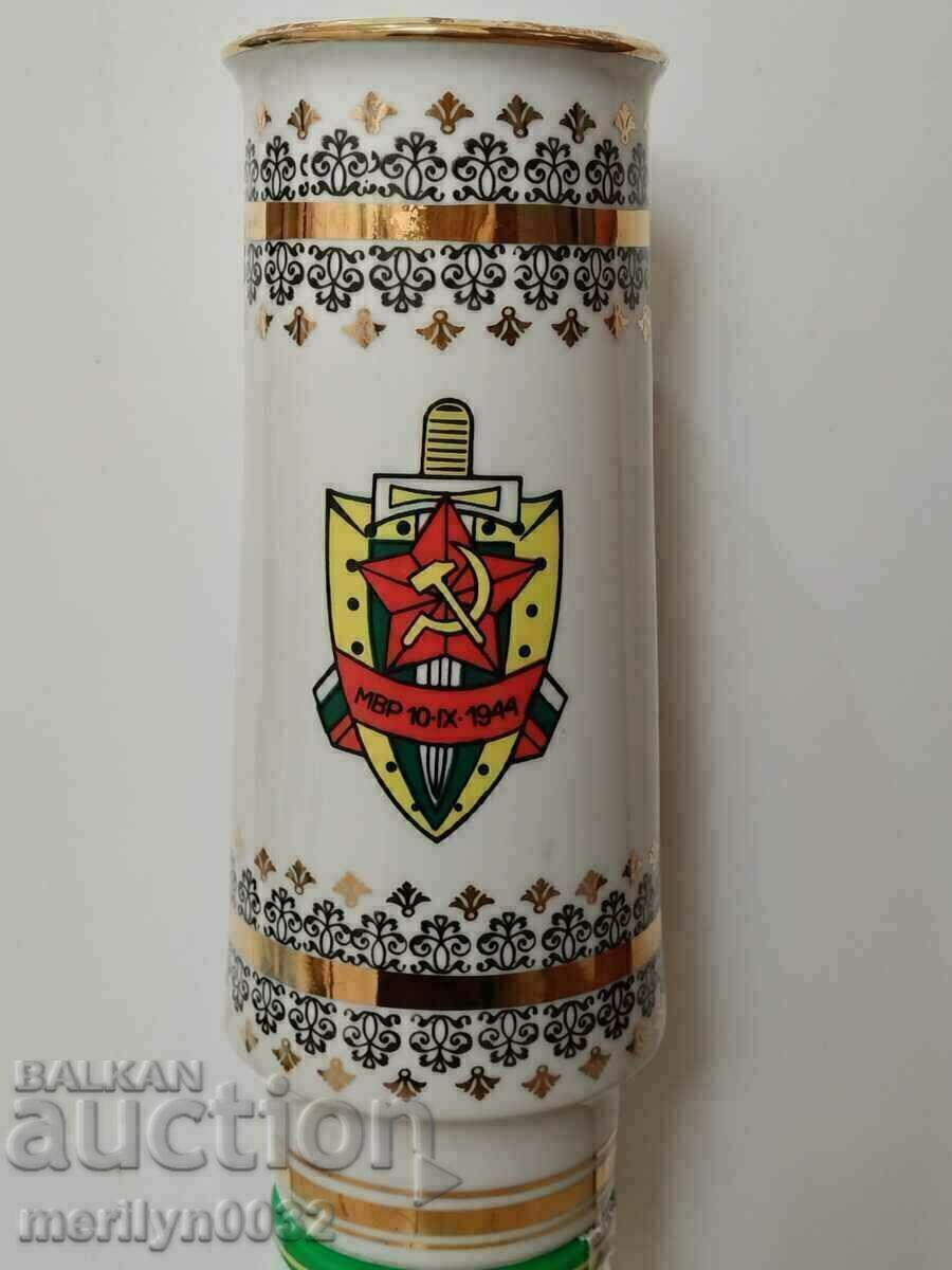Old Award Vase Porcelain SHIELD 1982 year MNO NRB Old Award Vase Porcelain SHIELD 1982 year MNO NRB
