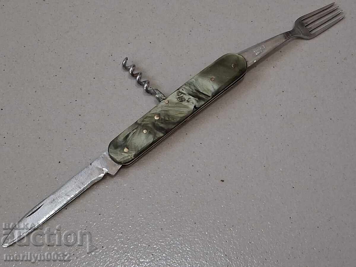 Παλιά πηρούνι "Σφυρί και δρεπάνι", τιρμπουσόν, μαχαίρι με τιμή 40.00 BGN | € 20.45