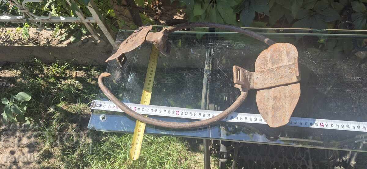 Old Climbing Skates for Climbing Ladders - 5