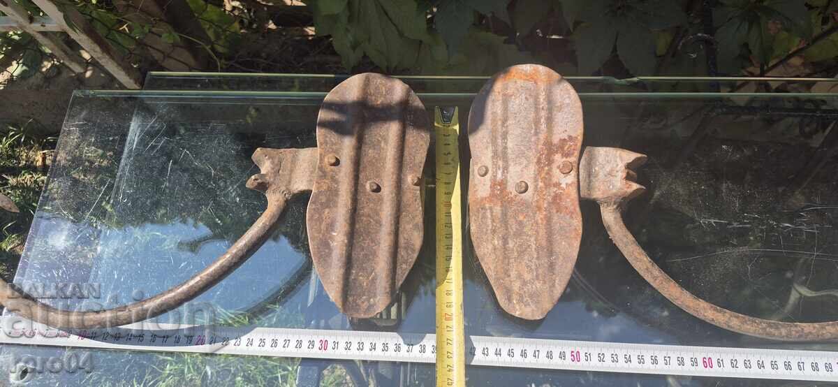 Old Climbing Skates for Climbing Ladders - 7