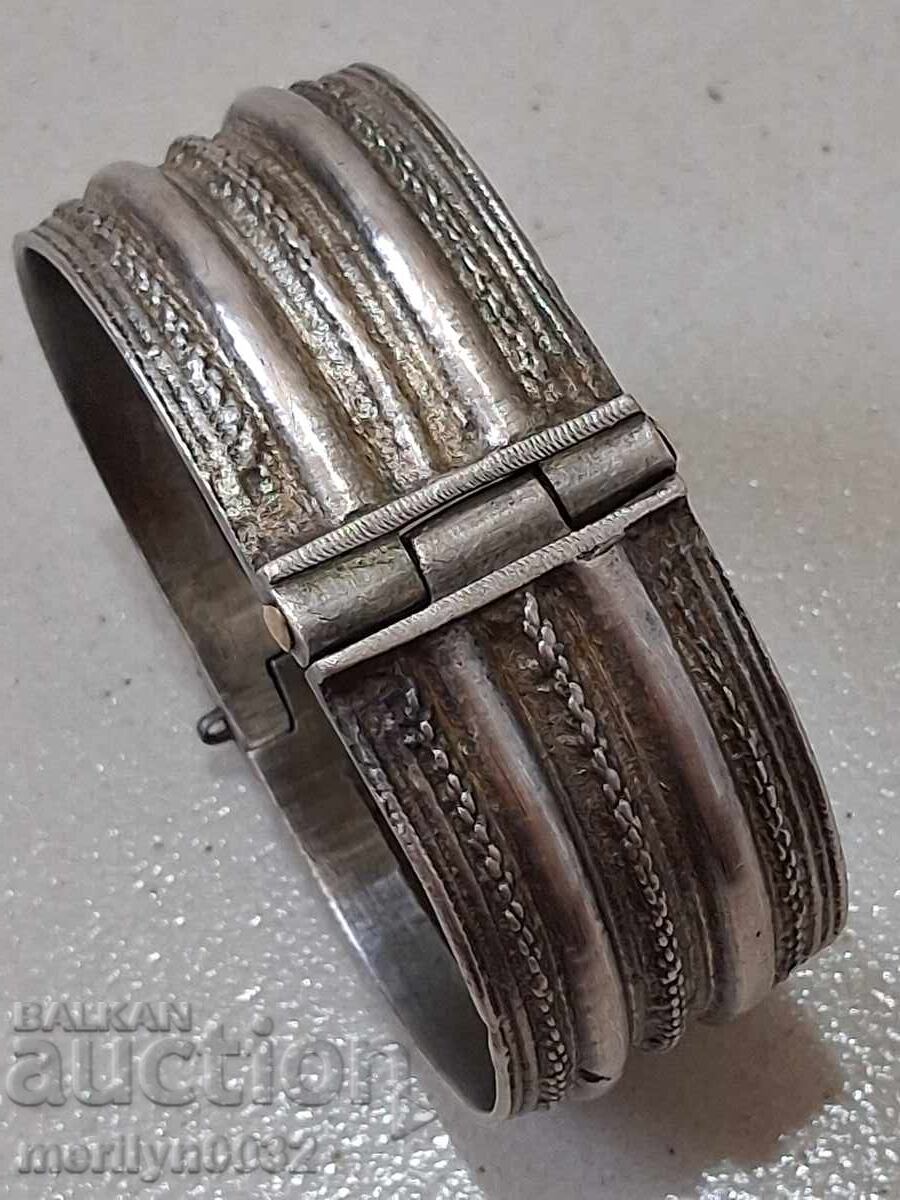 Renaissance silver bracelet, jewelry, jewelry, necklace, ring with price 224.00 BGN | € 114.53