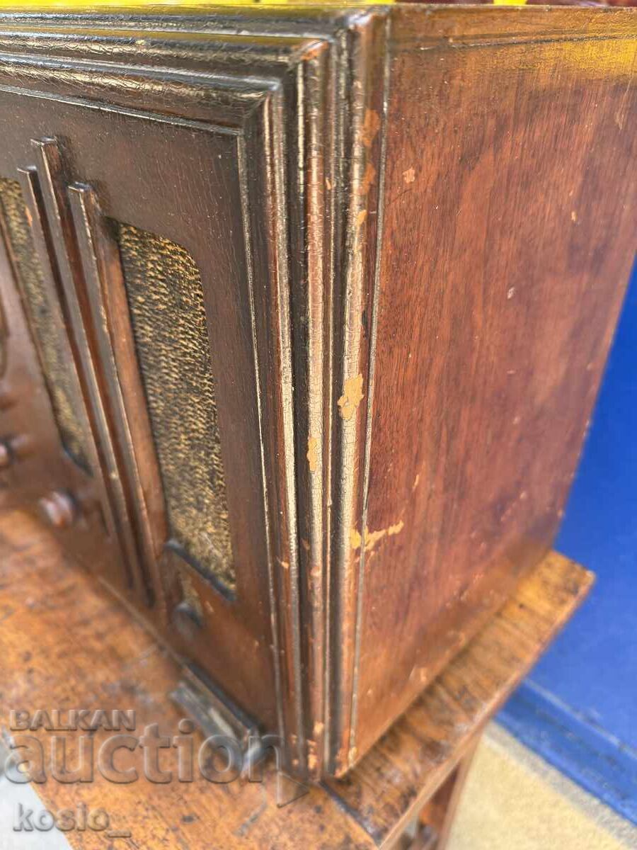 Licitație Radio american cu lămpi Crosley