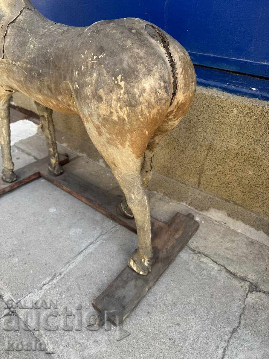 Livrarea Cal vechi de jucărie, anul 1890 Livrarea Cal vechi de jucărie, anul 1890