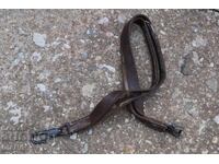 Curea veche din piele, curea pentru pușca mitralieră
