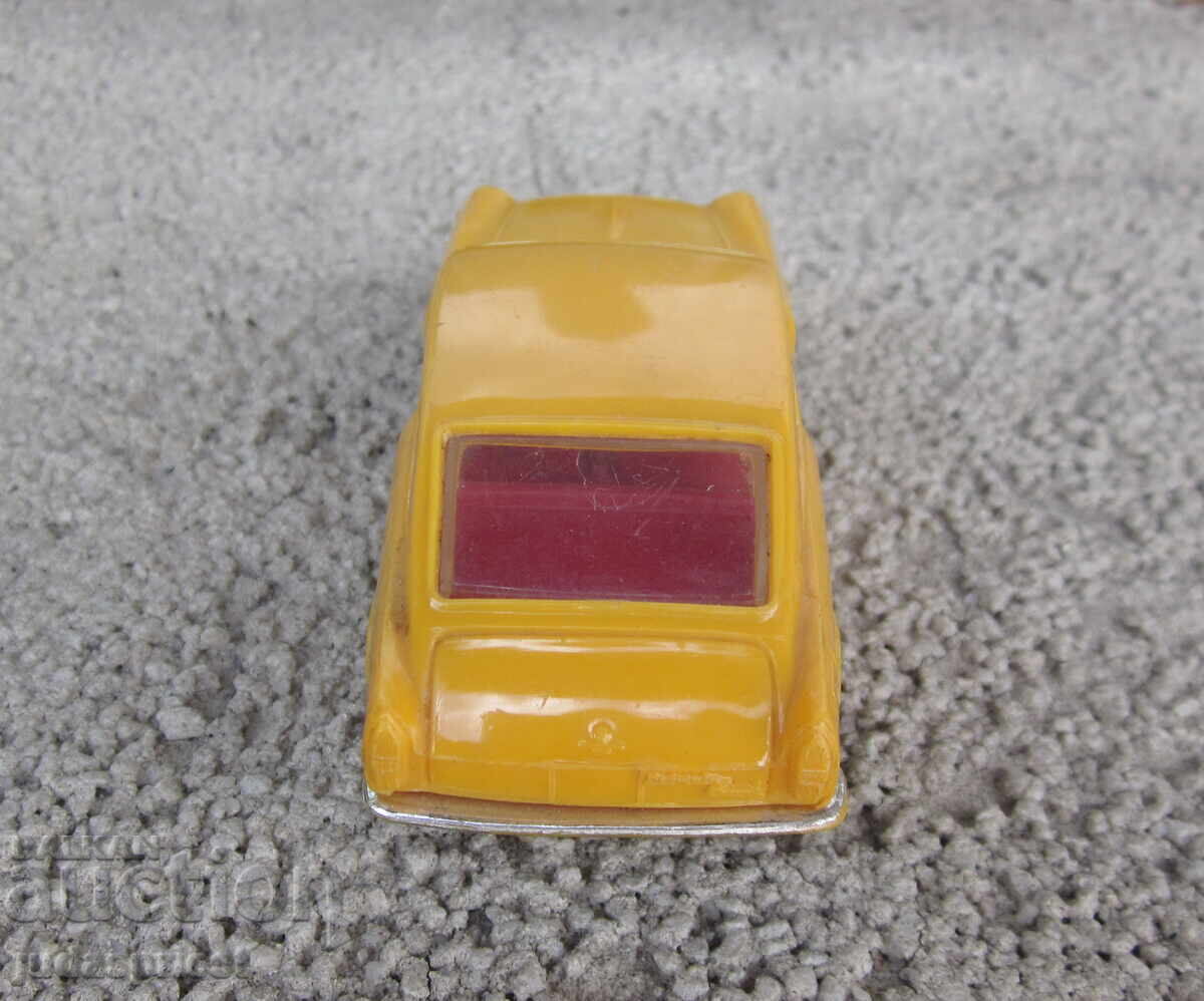 Σοβιετική παιδική ρωσική κουκλομηχανή autobianchi coupe με τιμή 30.00 BGN | € 15.34 Σοβιετική παιδική ρωσική κουκλομηχανή autobianchi coupe με τιμή 30.00 BGN | € 15.34