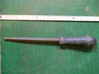 Шлосерска пила - триъгълна