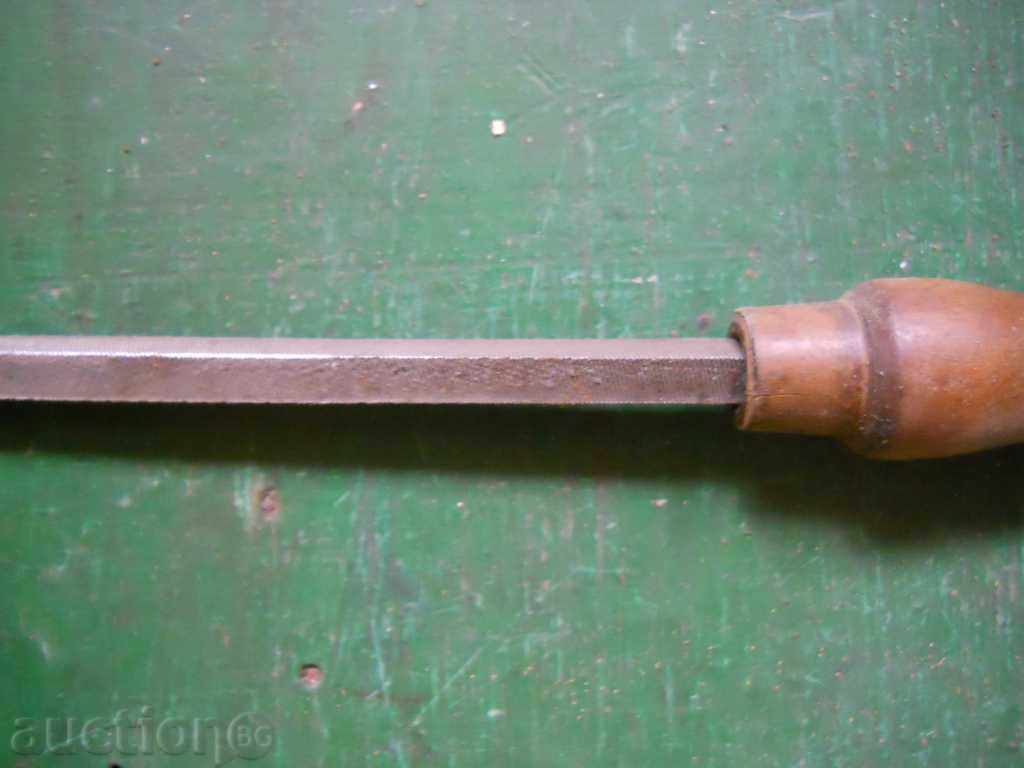 Hacksaw - square with price 5.00 BGN | € 2.56