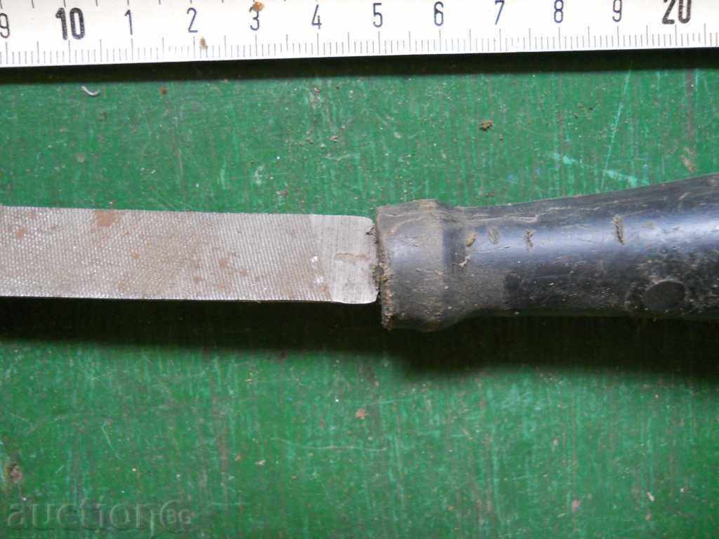 Fierăstrău de tâmplărie - semi-rotund cu preț 5.00 BGN | € 2.56 Fierăstrău de tâmplărie - semi-rotund cu preț 5.00 BGN | € 2.56