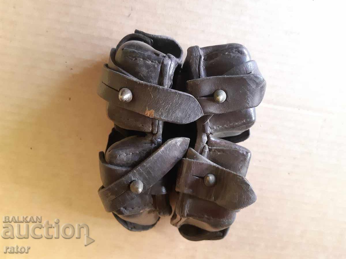 Livrarea Suporturi pentru Manlicher M 95 - stânga și dreapta. O palmă în față Livrarea Suporturi pentru Manlicher M 95 - stânga și dreapta. O palmă în față