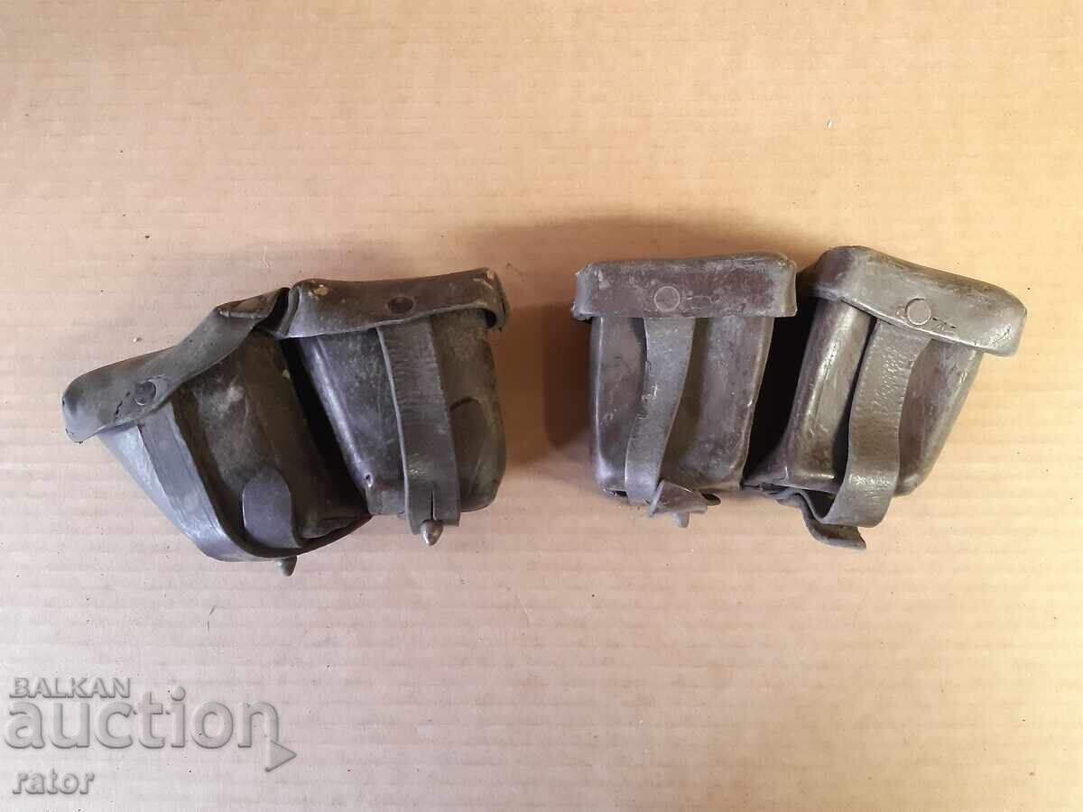 Suporturi pentru Manlicher M 95 - stânga și dreapta. O palmă în față Suporturi pentru Manlicher M 95 - stânga și dreapta. O palmă în față