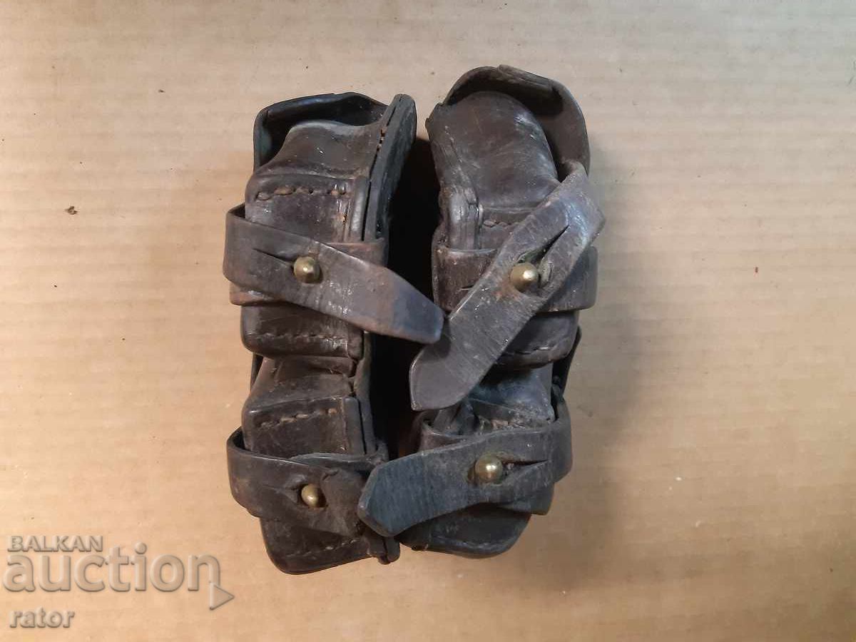 Delivery of Straps for Mannlicher M 95 - left and right. Strap