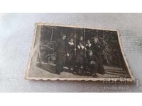 Photo Ruse Students in the park 1936
